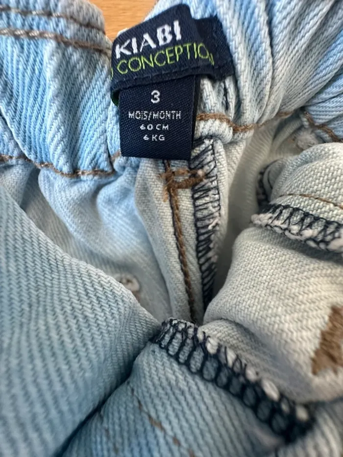 Ensemble bébé 3 mois – Polo blanc + pantalon jean léger – Très bon état - photo numéro 7
