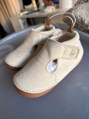 Chaussure souple taille 21- neuf avec étiquette