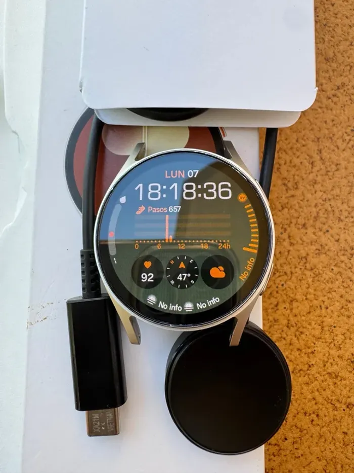 Montre connectée Samsung Galaxy Watch 7 - photo numéro 7