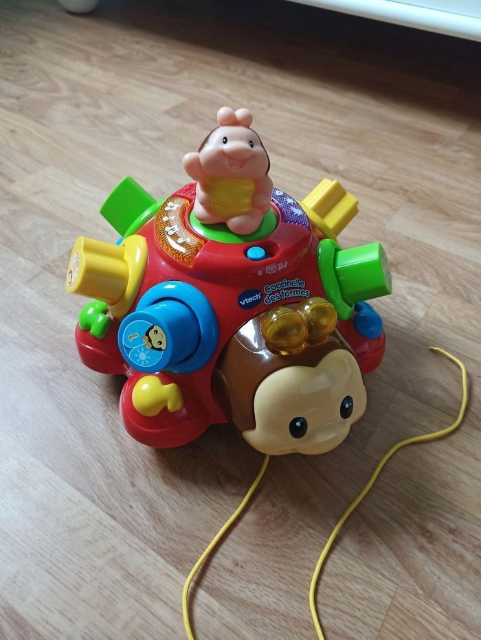 Coccinelle des formes Vtech