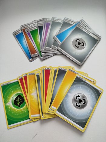 Lot de cartes énergie pokemon 