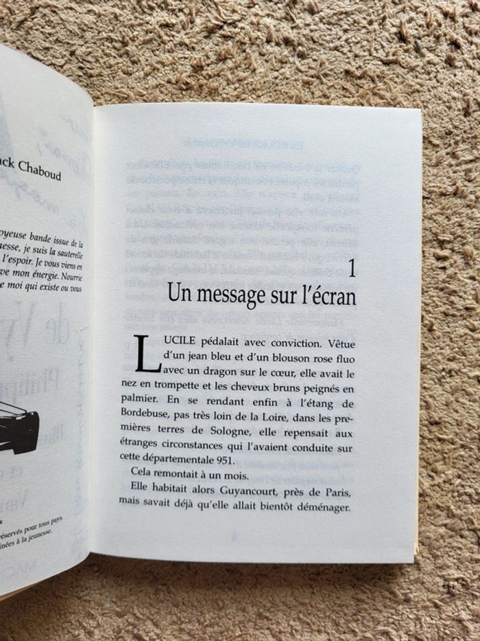 Livre La menace de Vylchymyk de Philippe Barbeau – Collection Les Fantastiques - photo numéro 5