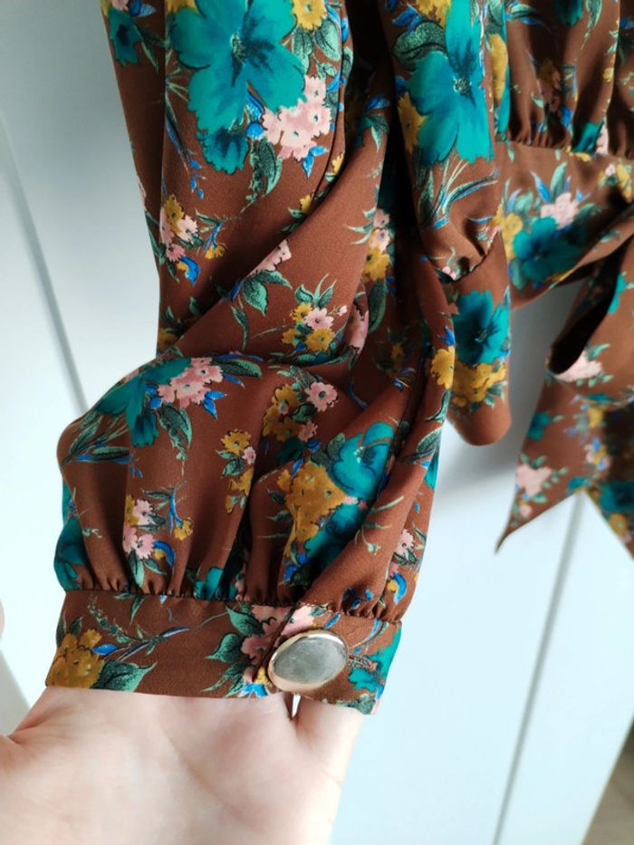 Chemise/blouse fleurie marron - photo numéro 3
