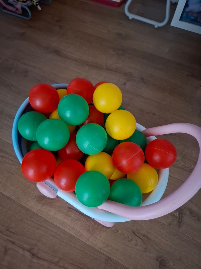Lot de 48 balles en très bon état - photo numéro 2