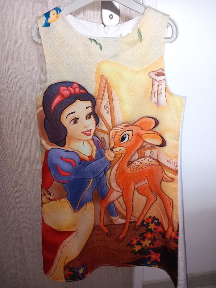 Magnifique robe blanche neige disney 10ans