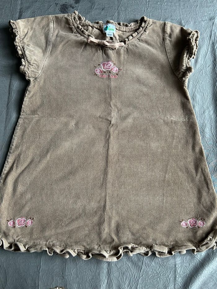 Robe en velours petite fille