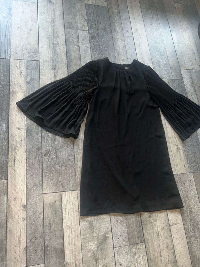Robe noir idéal pour soirée - photo numéro 2
