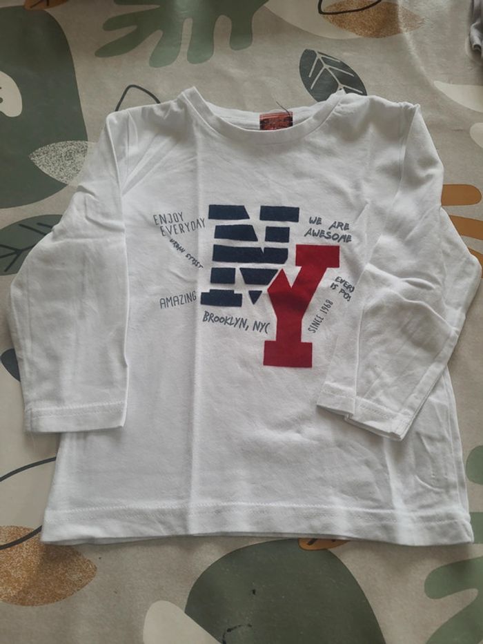 Lot de 2 tee shirt manches longues 2 ans - photo numéro 2