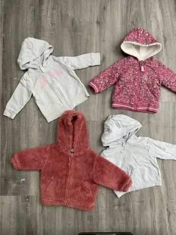 Lot 4 vestes bébé