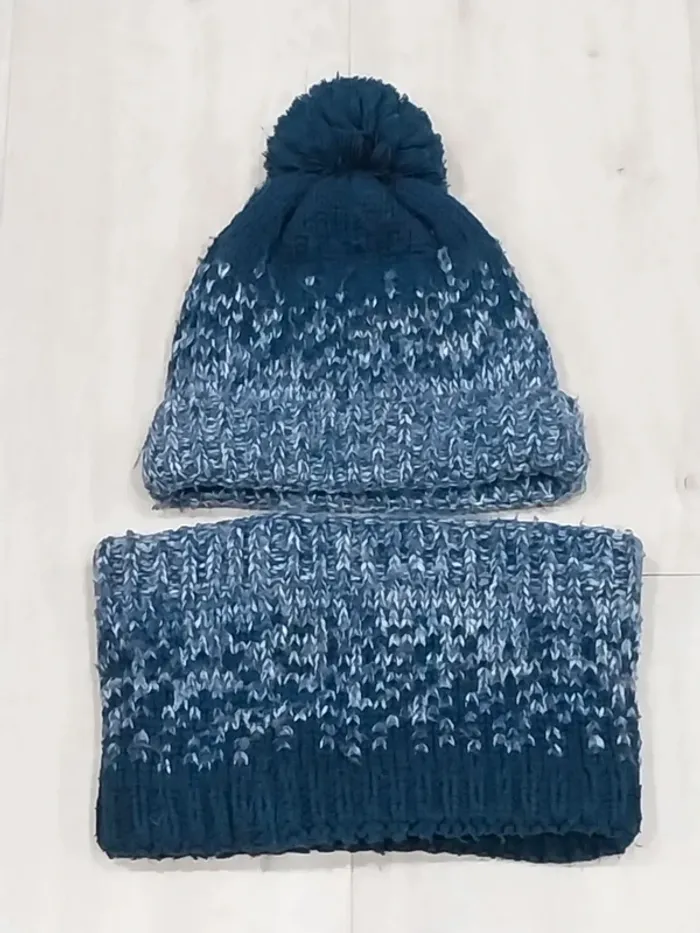Lot bonnet et tour de cou 6-8 ans