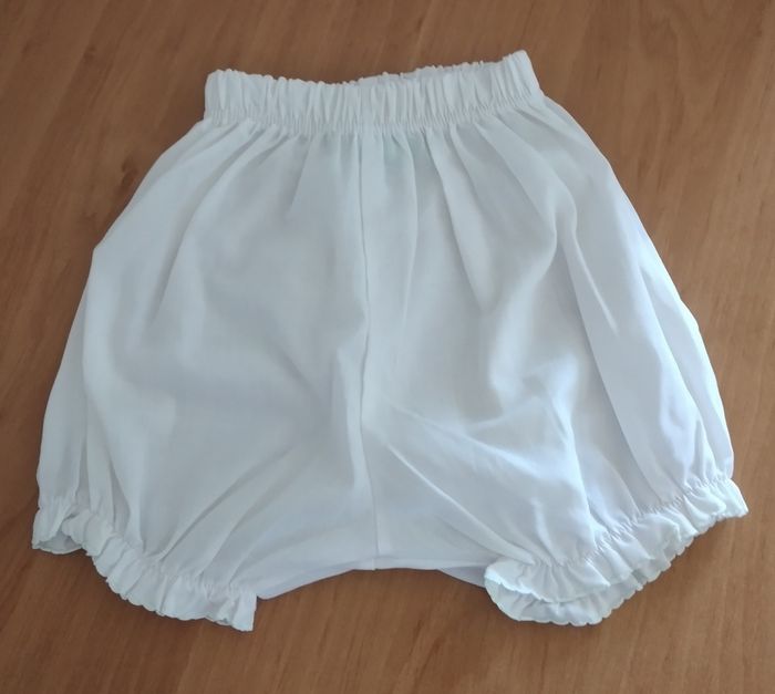 Short 3 mois fille Neuf sans étiquette Marèse