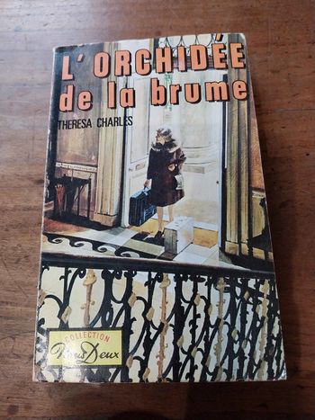 L'orchidée de la brume Theresa CharlesS Nous Deux