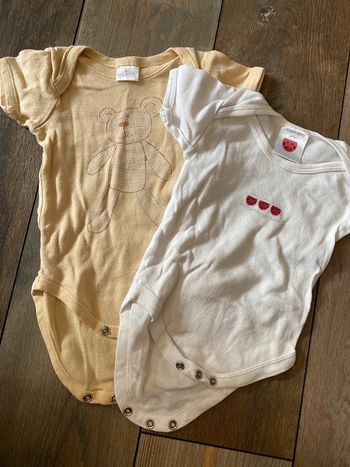 Lot de 2 bodys 3 mois coccinelle et ours