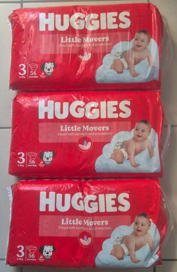 Couches huggies little movers T3