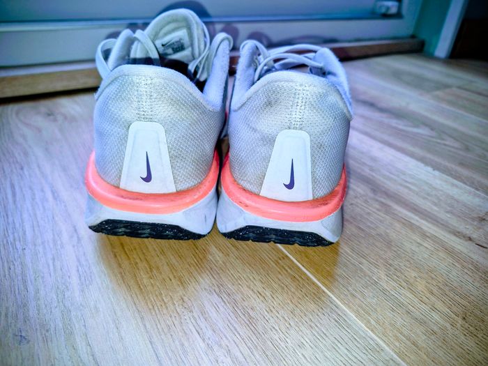 Nike Quest 6 taille 40 - photo numéro 3