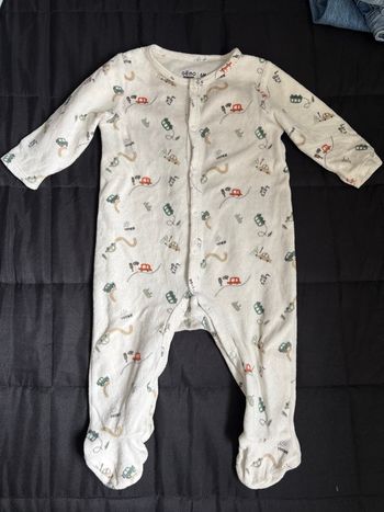 Pyjamas   6 mois