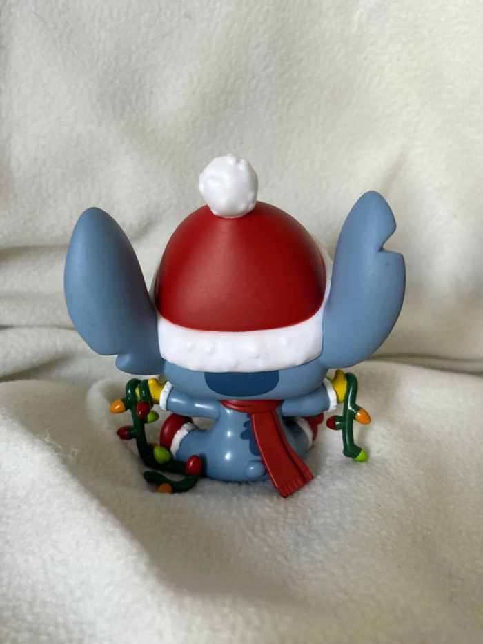 Funko Pop Stitch Noël 2024 – Disney - photo numéro 2