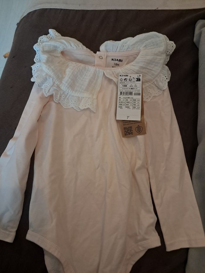 Lot vêtements bébé fille 18 mois - photo numéro 4