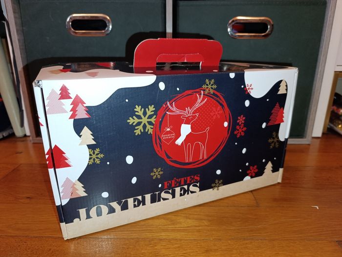 Valise maison miniature bébé lutin de Noël - photo numéro 6