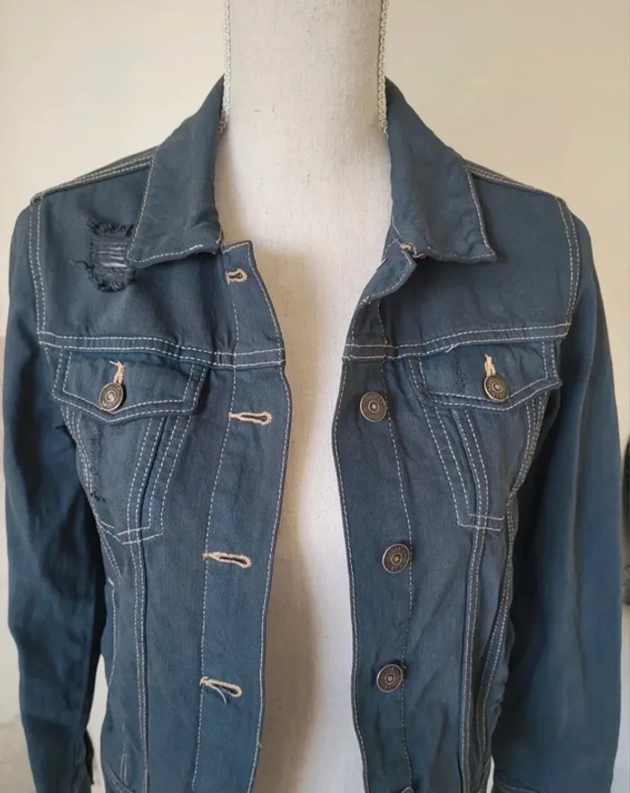 Veste en jean bleu pétrole gris Kiabi Taille XS ou 34 - photo numéro 3