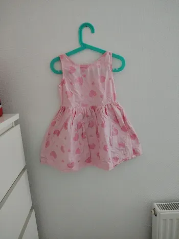 Robe cœur très bon état 4 ans