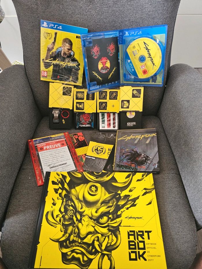 Collector Cyberpunk 2077 PS4 - photo numéro 15