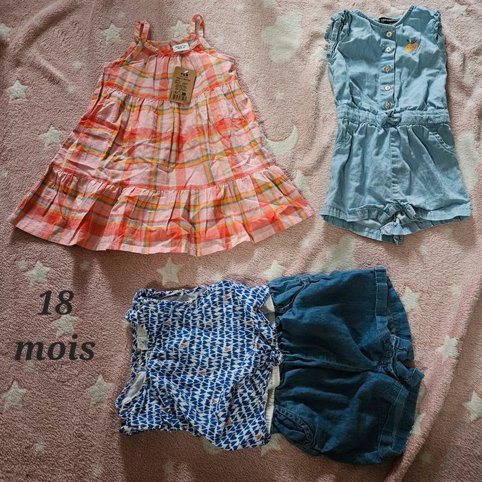 Lot de vêtements 18 mois. 1 robe neuve Tape à l'œil et 2 combishort. Dont 2 articles 100% coton