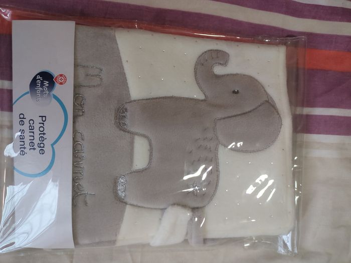 Protège carnet de santé