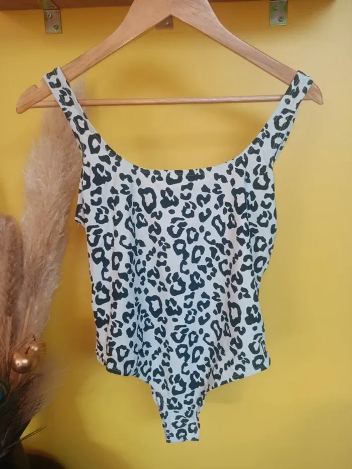 Maillot de bain Asos taille L neuf sans étiquette