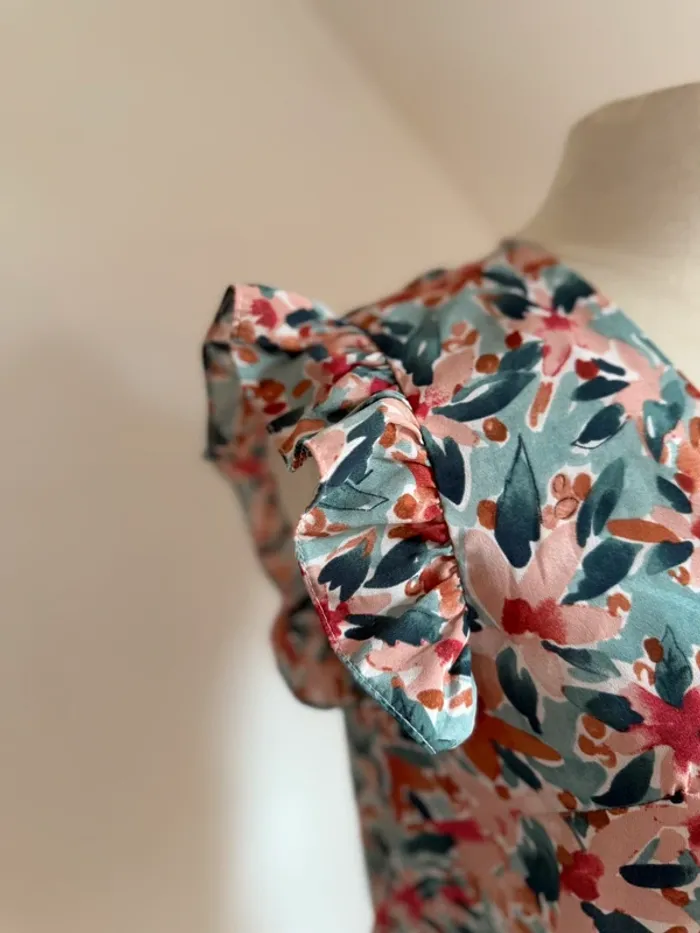 Superbe blouse fluide fleurie neuve in april 1986 S M 36 38 - photo numéro 3