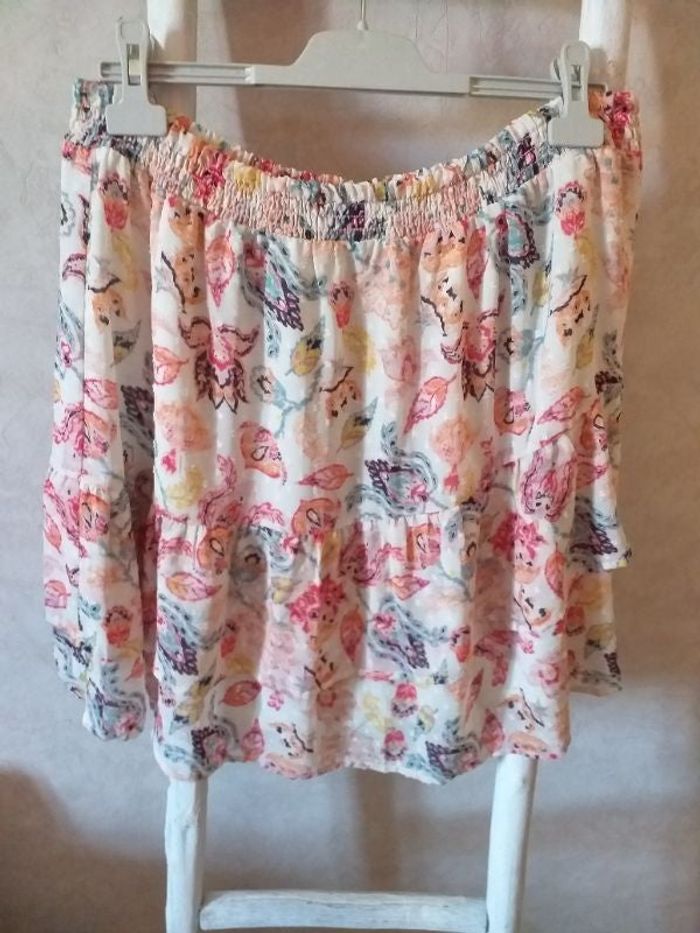 Jupe fleurie . Kiabi . T 44