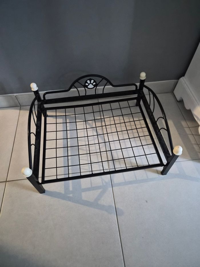 Lit métal pour chat ou chien - photo numéro 2