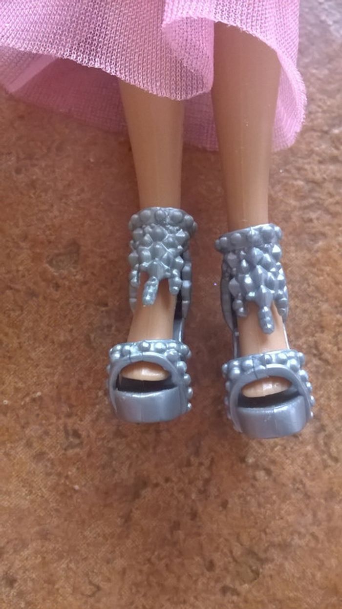 Barbie thème fashion Disney - photo numéro 3