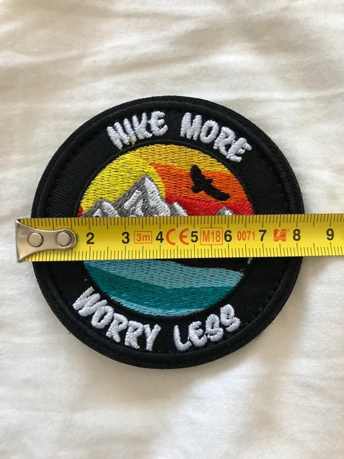 Écusson patch brodé montagne neuf - photo numéro 2
