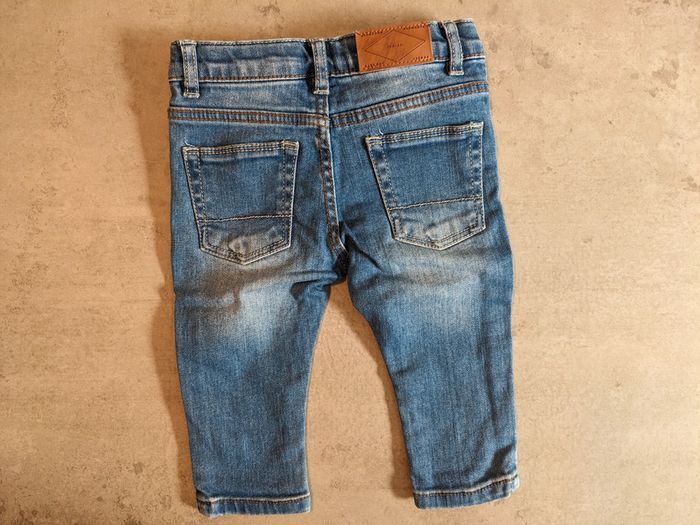 Jean Zara babyboy 6-9 mois - photo numéro 3