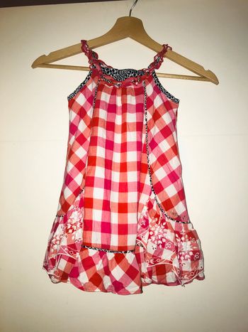 Superbe robe catimini vichy et broderies