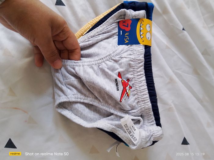Lot des culottes 4 ans 5 ans - photo numéro 3