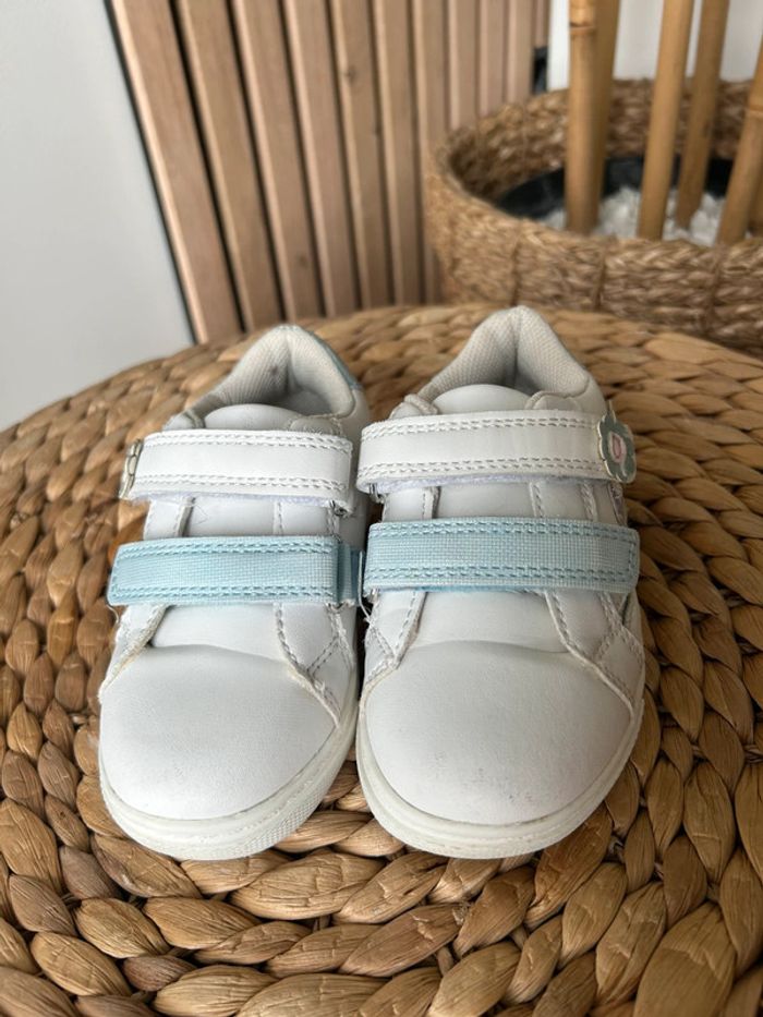 Baskets fille taille 24 - photo numéro 2