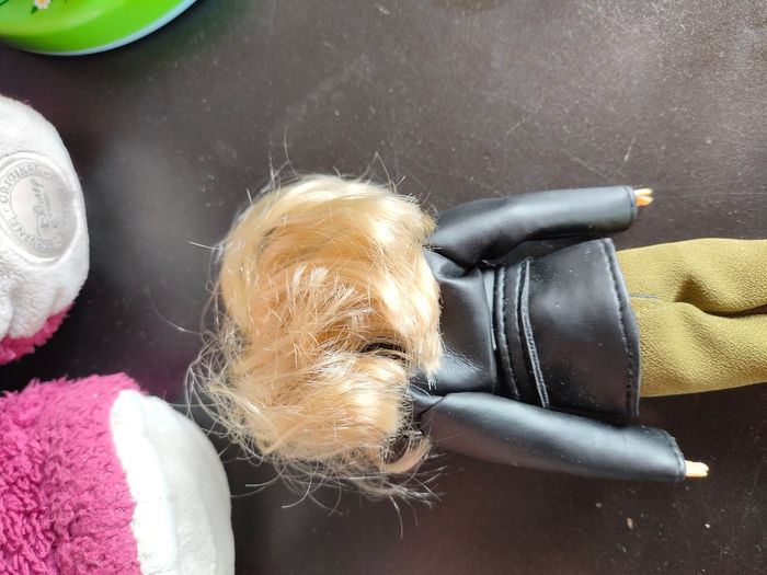 Poupée type barbie Buffy contre les Vampires - photo numéro 4