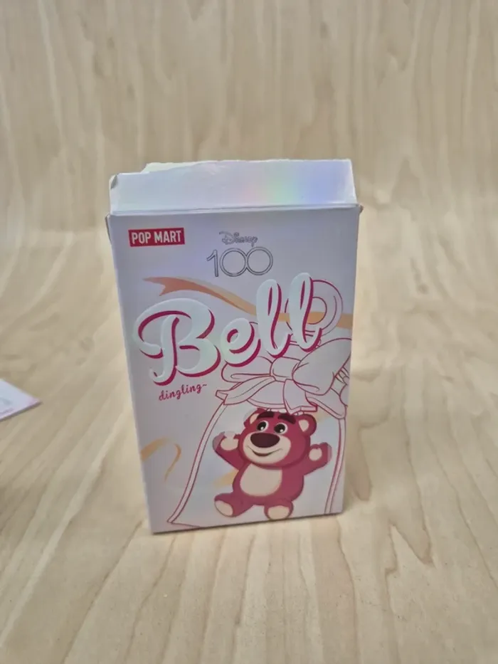 Figurine Pop Mart Disney Bell : Meimei Panda (Alerte Rouge/ Red Alert)