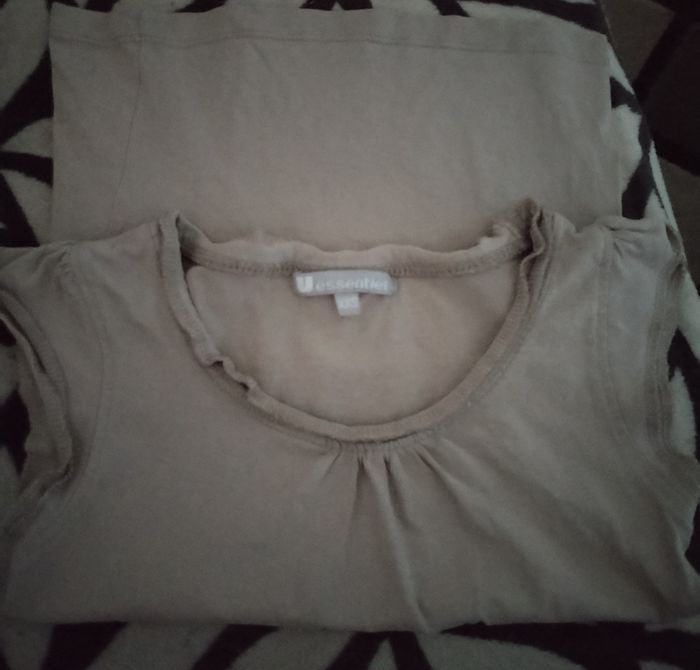 Pull bleu roi "Jennifer" en très bon état + un haut offert - photo numéro 5