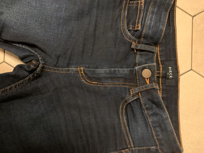 Jeans foncé - photo numéro 5