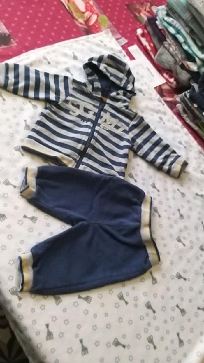 Ensemble jogging sergent major 6 mois