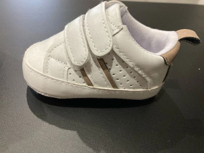 Chaussure basket bébé