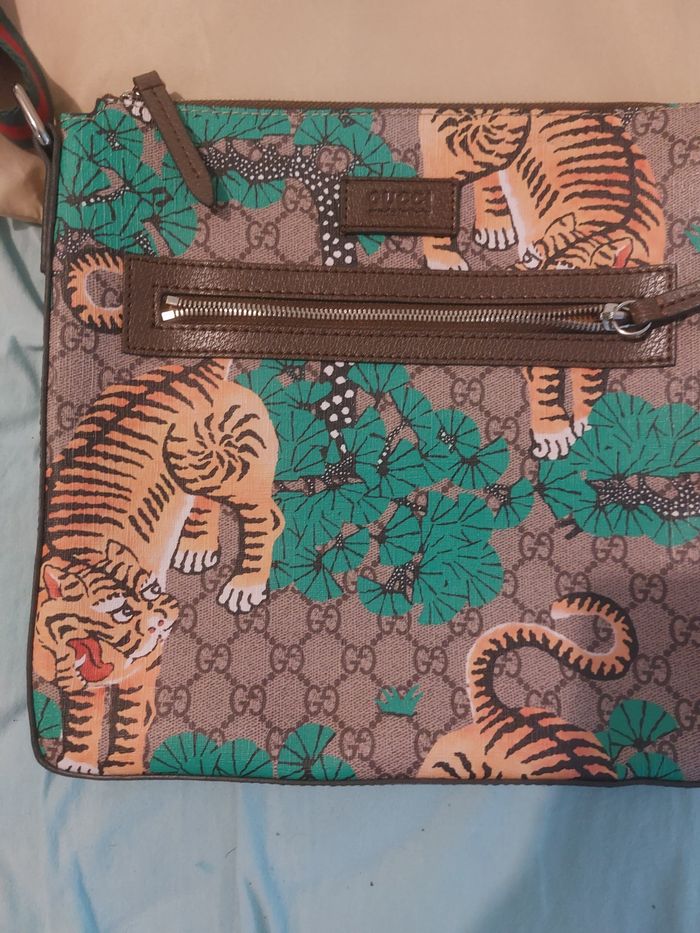 Sacoche gucci tigre excellent état - photo numéro 2