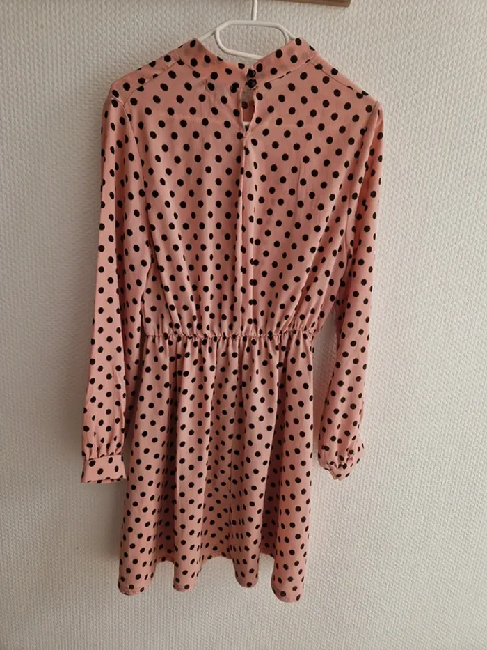 🌸 Robe Rose à pois noirs - Taille 40 -  Boohoo 🌸 - photo numéro 6