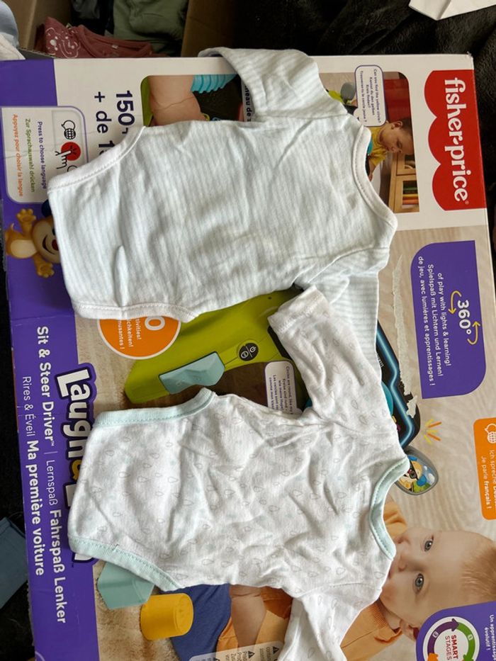 2 bodies - photo numéro 2