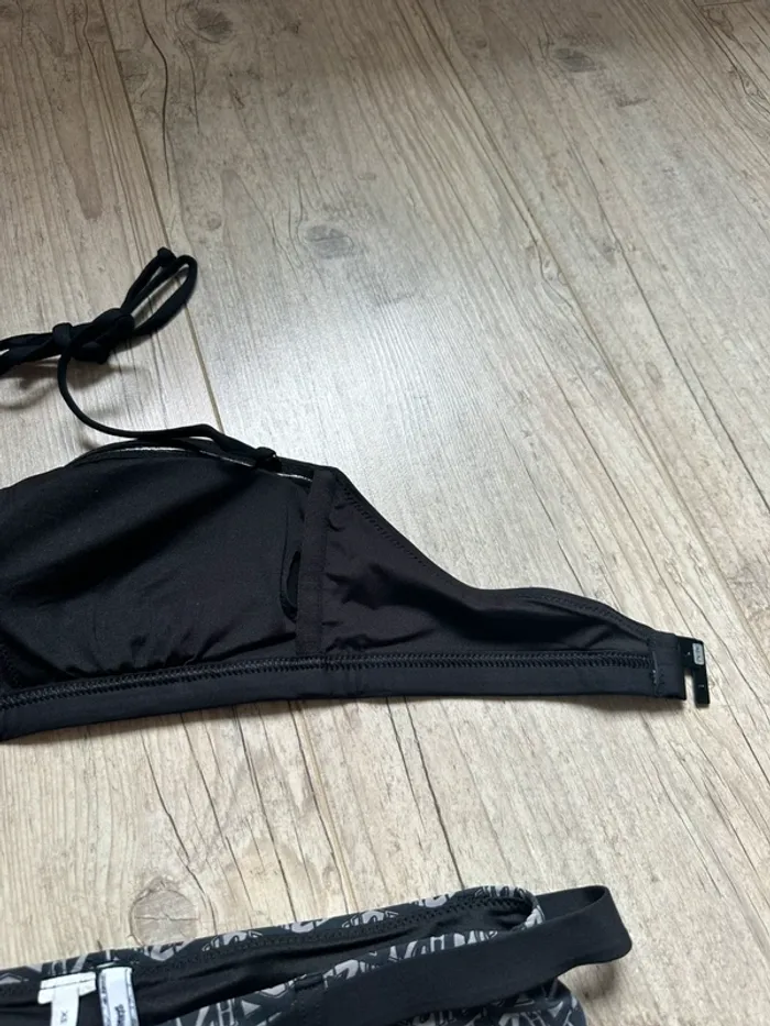 Maillot de bain tommy hilfiger x Zendaya - photo numéro 8