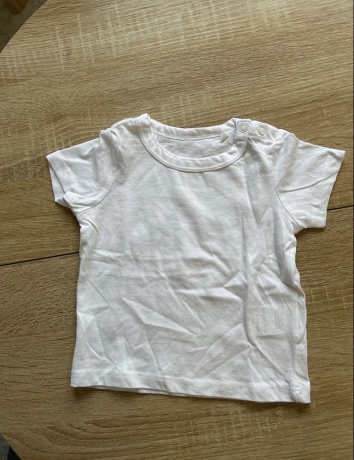 2 t-shirts taille 9 mois neuf - photo numéro 4