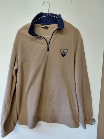 Lot n°113: Lot de 2 pulls polaires